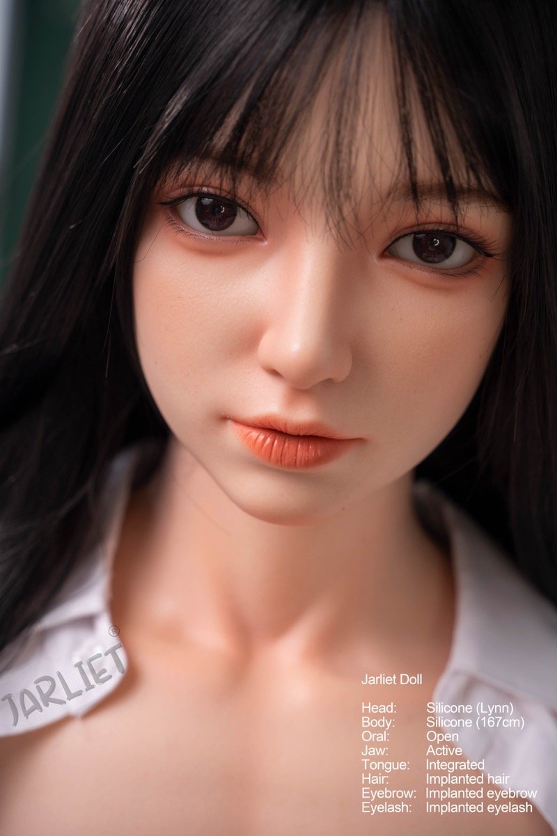 Lynn - 167 cm silikondocka - Anpassningsbar