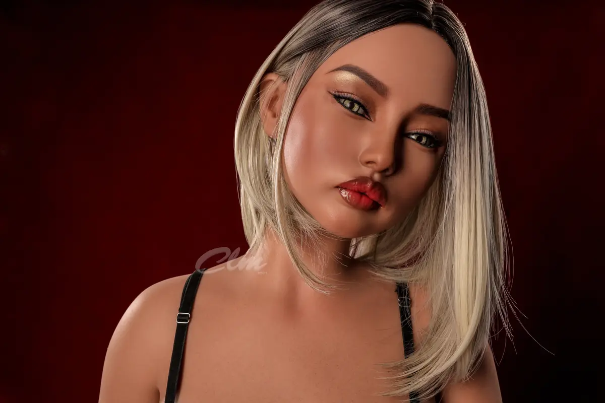 Lillian SiE159 - 159 cm silikondocka - Anpassningsbar