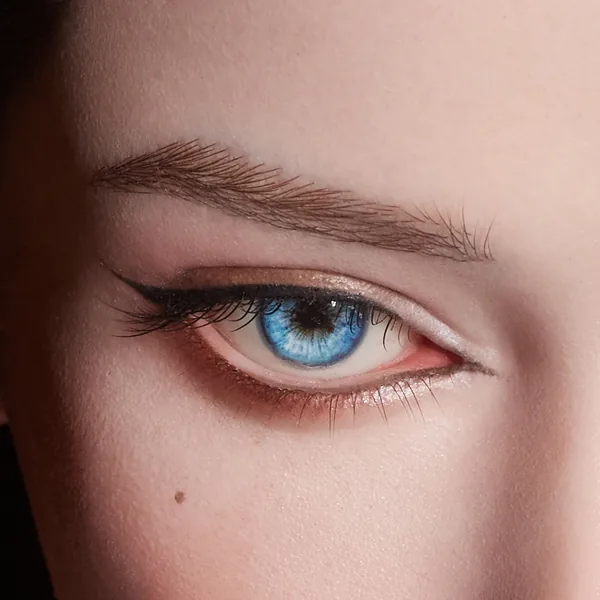 Implantation des cils